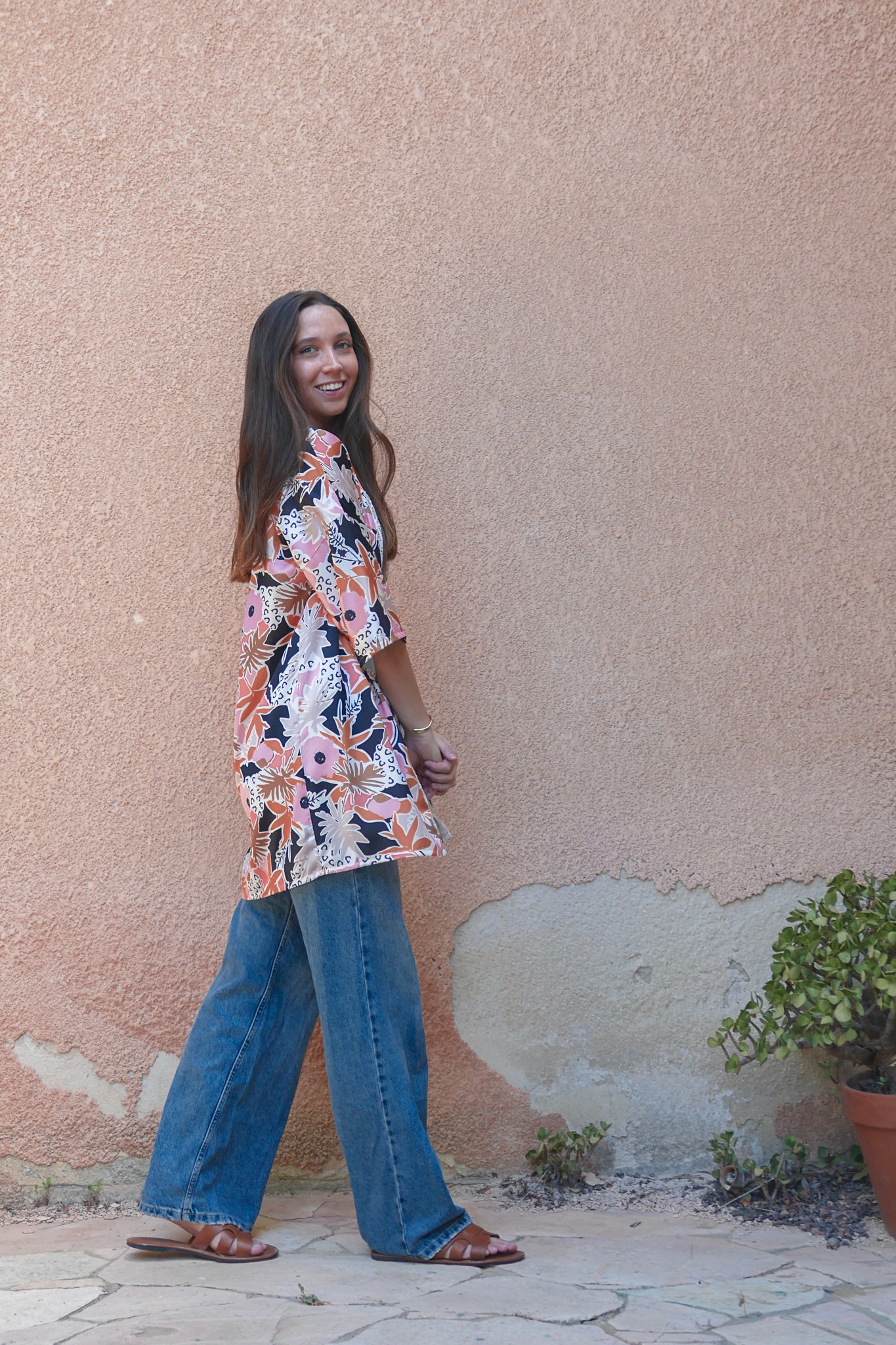 עליונית קימונו פרחוני עם תחרה