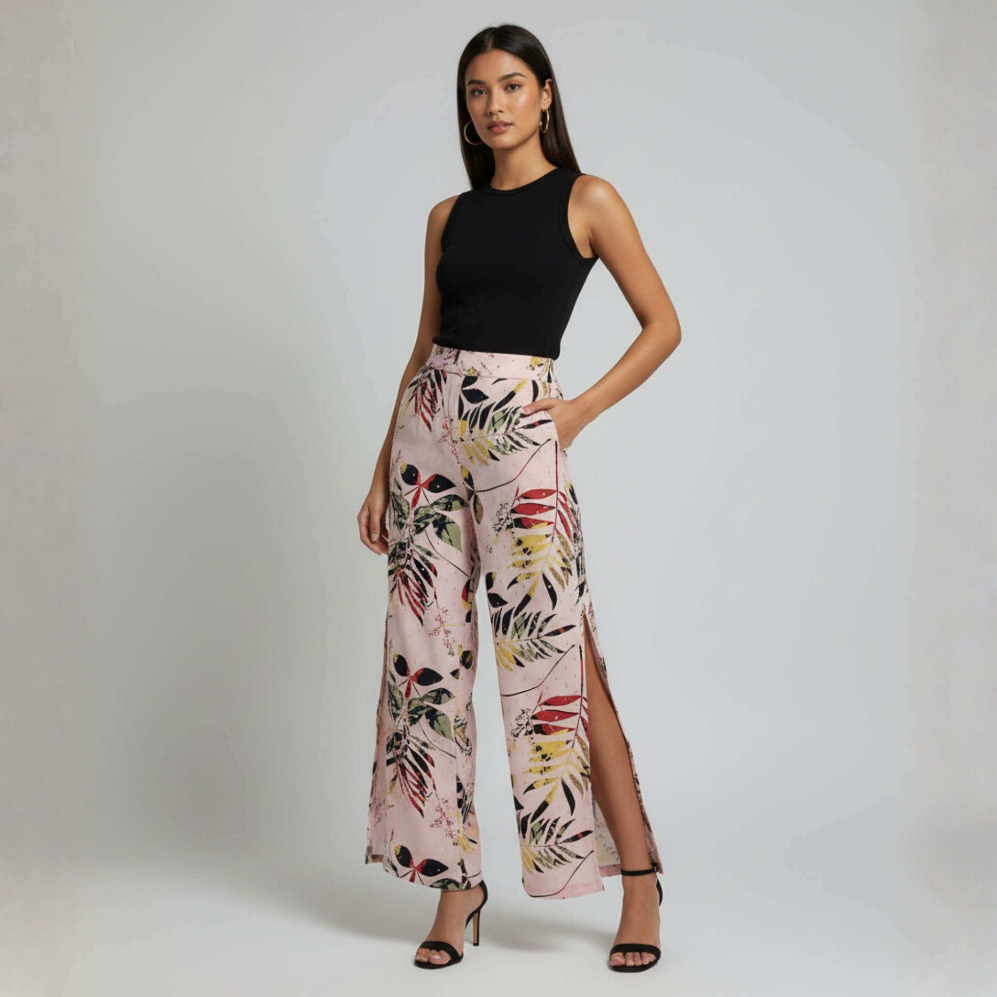 Leaf printed pants with slits Size S